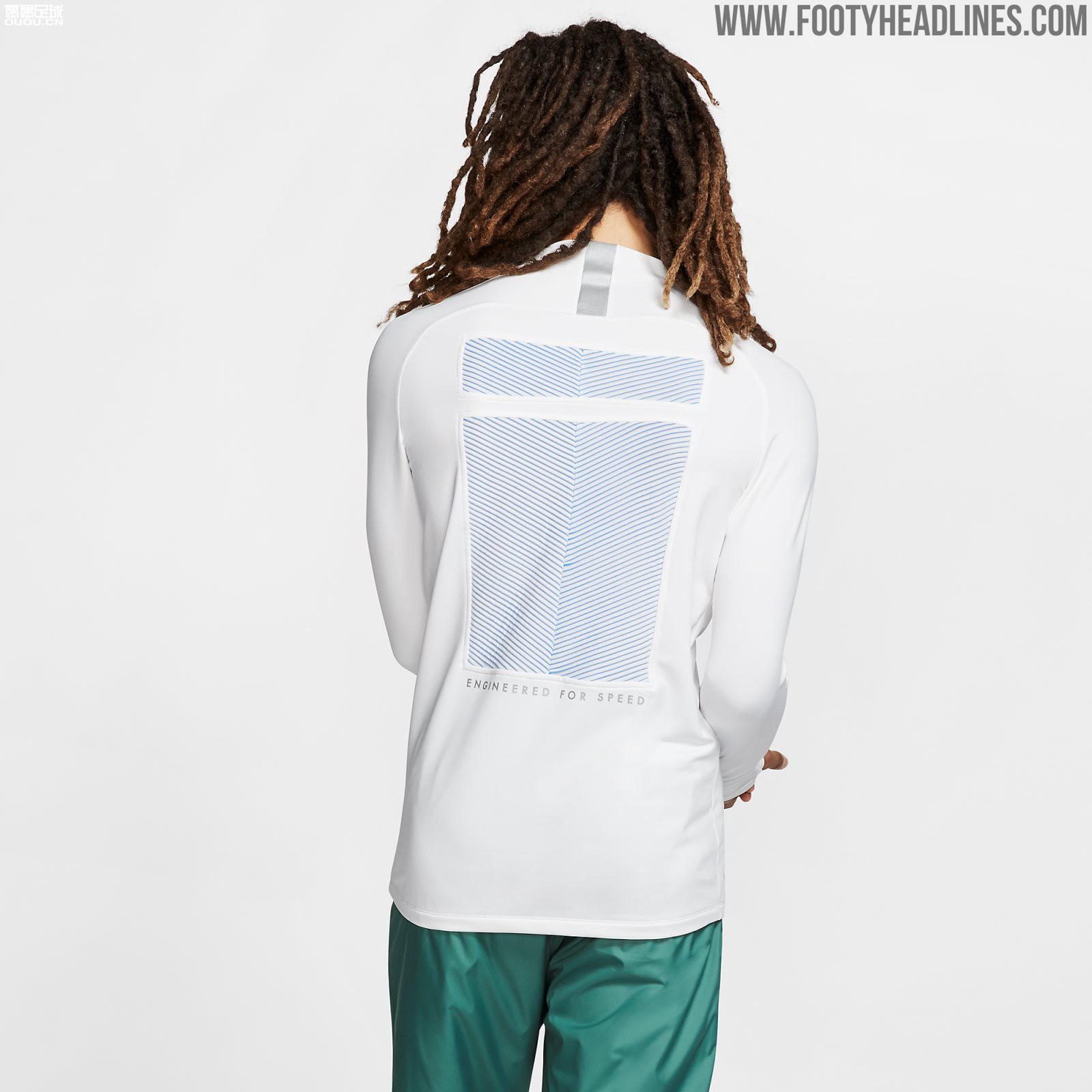 װNike AeroAdapt Strike Top