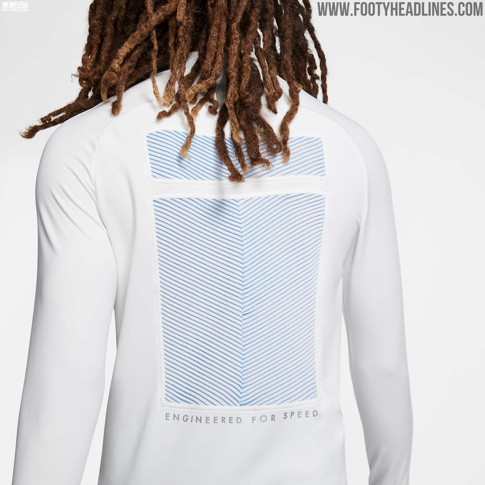 װNike AeroAdapt Strike Top