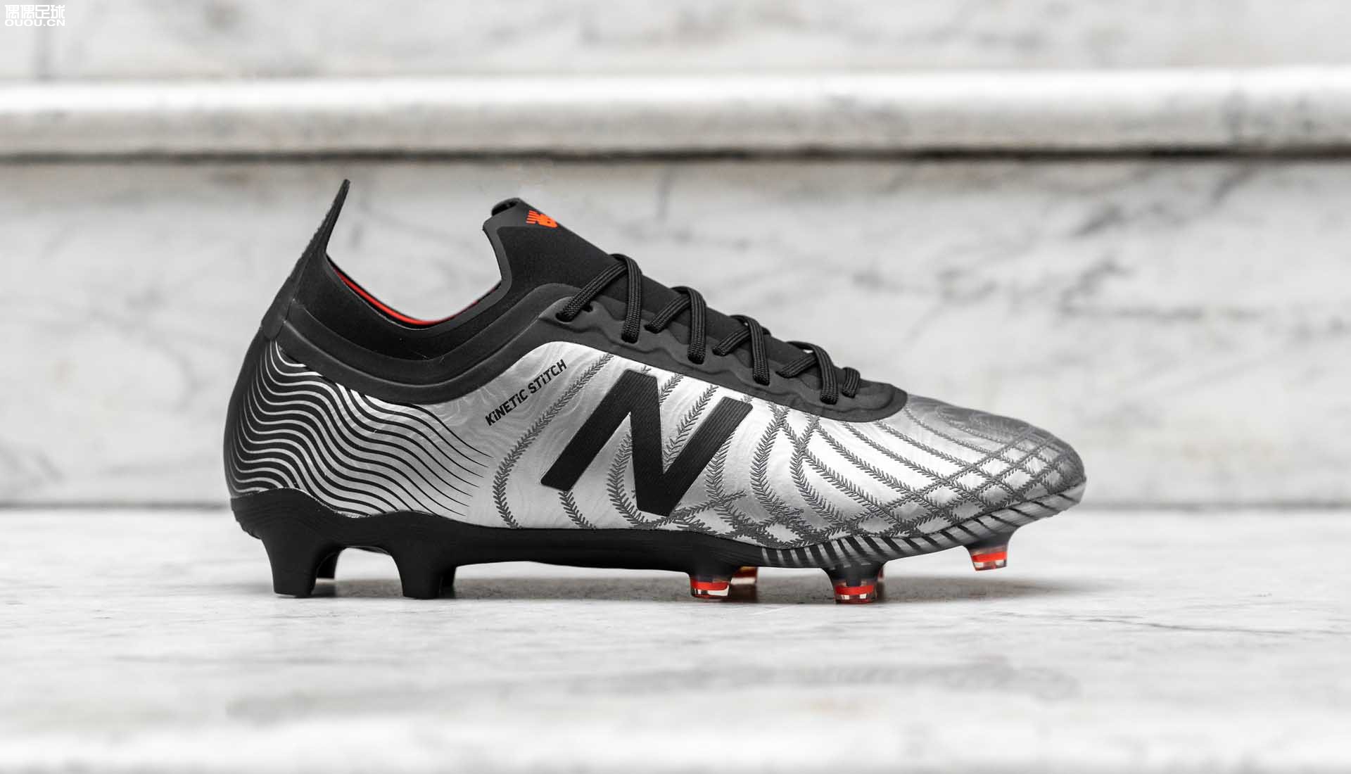 New Balance Pitch Control汾Tekela V2