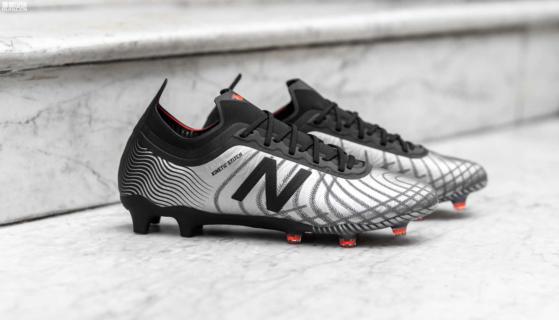 New Balance Pitch Control汾Tekela V2