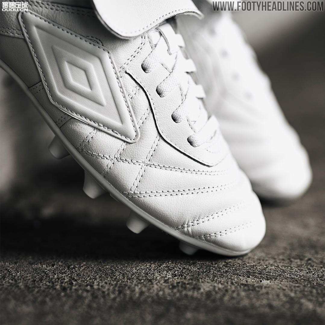 ȫ׵Umbro Specialiսѥ һ˫սѥ