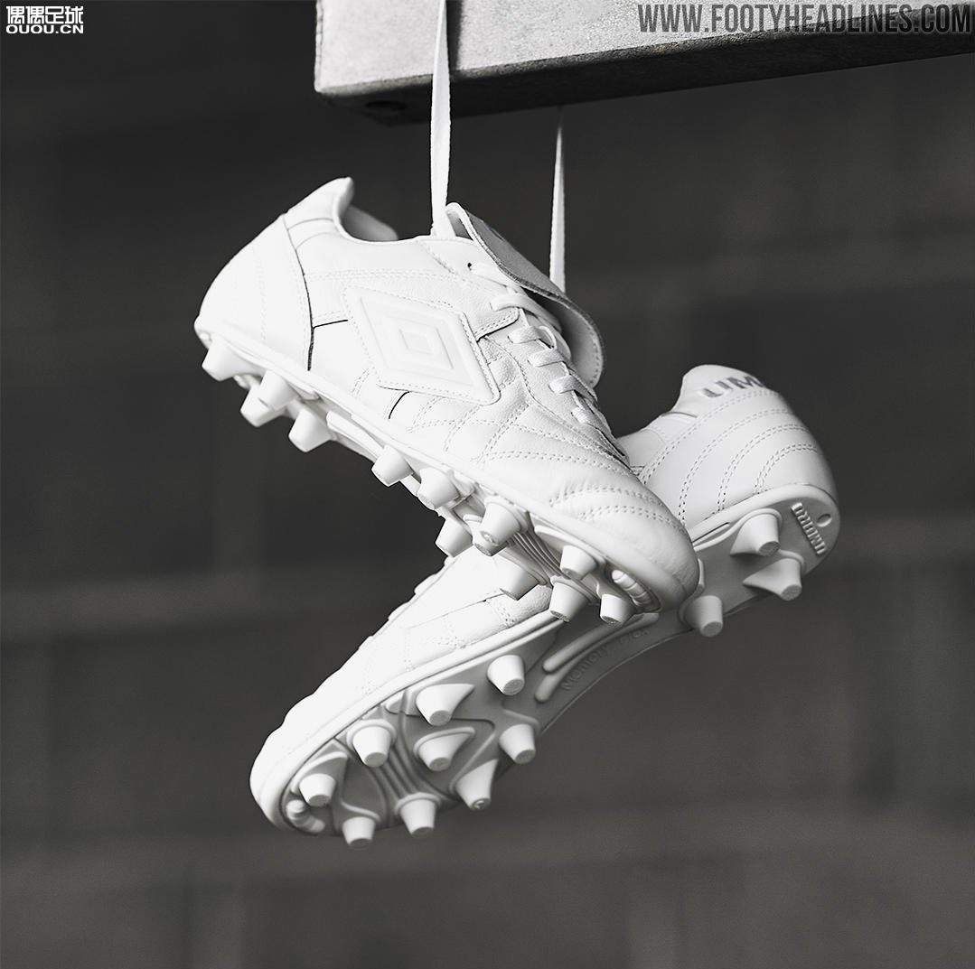 ȫ׵Umbro Specialiսѥ һ˫սѥ